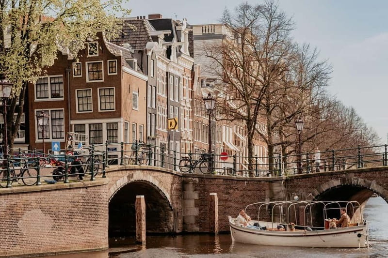 Amsterdam: Private Romantic Canal Cruise w. Prosecco/Snacks - Keizersgracht and the first canal views