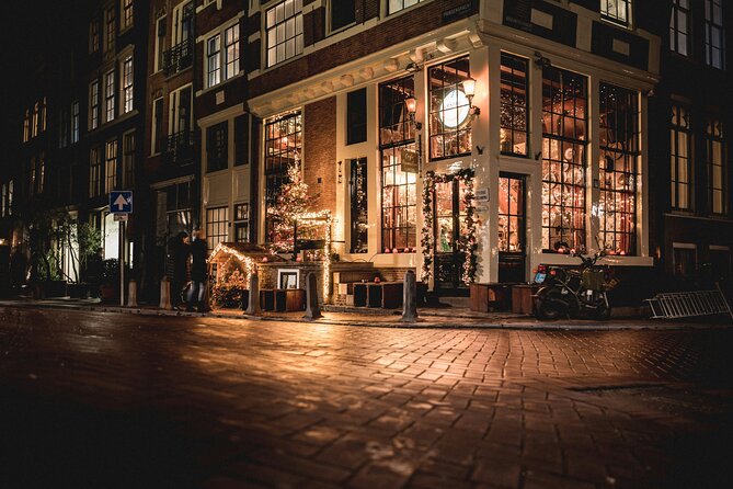 Amsterdam Private Shopping Experience - Vintage style at 1953 Retro & Chic