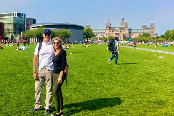 Amsterdam Private Tours by Locals, Off-the-Beaten-Path Customised - Starting at Damrak and finding your bearings