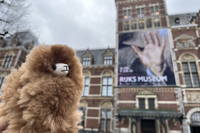 Amsterdam Private Walking & Tasting Tour - Warm stroopwafels, the easy crowd-pleaser