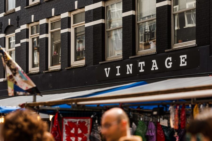 Amsterdam: Private Walking Tour of Jordaan & De 9 Straatjes - De 9 Straatjes, small streets with plenty to browse