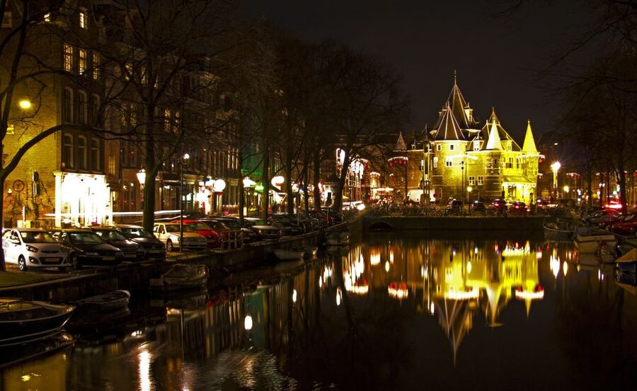 Amsterdam Private Welcome Tour with a Local Guide - Who will get the most from this walk?