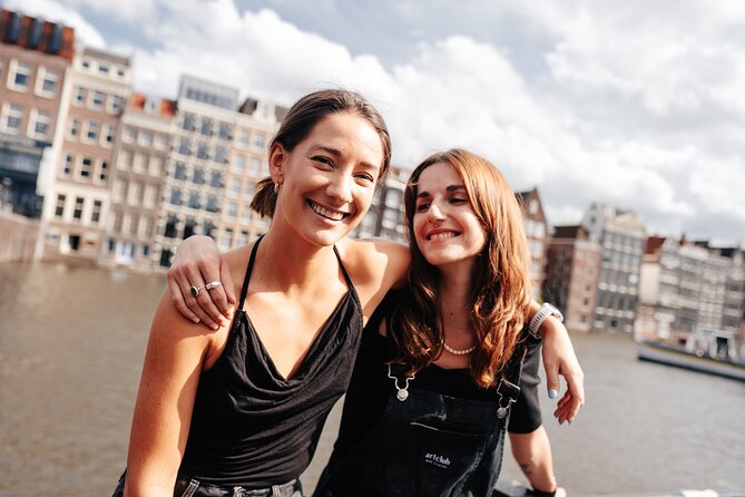 Amsterdam: Professional Photoshoot at the Canals - Meeting at Brouwersgracht 60