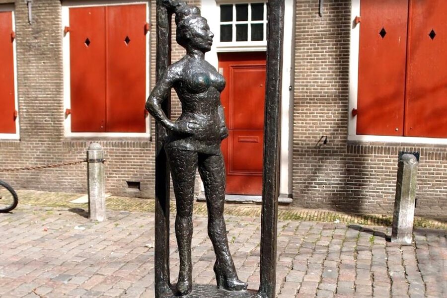 Amsterdam: Red Light District 1-hour Smartphone Audio Tour - Café In’t Aepjen and Amsterdam’s Sailor Stories