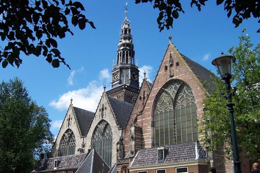 Amsterdam: Red Light District 1-hour Smartphone Audio Tour - Ons’ Lieve Heer op Solder: A Church Behind a House