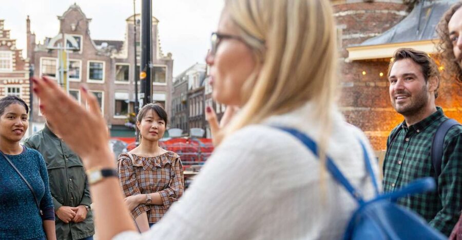 Amsterdam: Red Light District & City Tour German or English - What $271 buys you, and when it makes sense