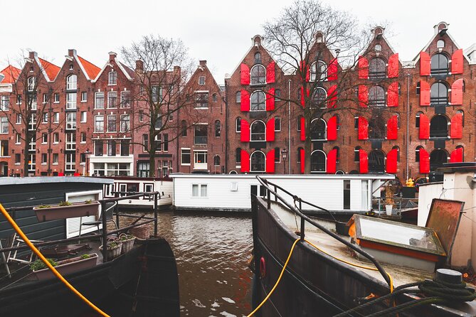 Amsterdam Red Light District: City Walk Audio Guide on your Phone - The Sexmuseum Venustempel