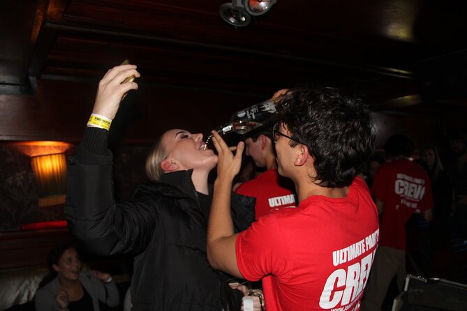 Amsterdam Red Light District Pub Crawl - The unusual WhatsApp arrangement