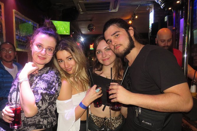 Amsterdam Red Light District Pub Crawl - The guide can make or break your night