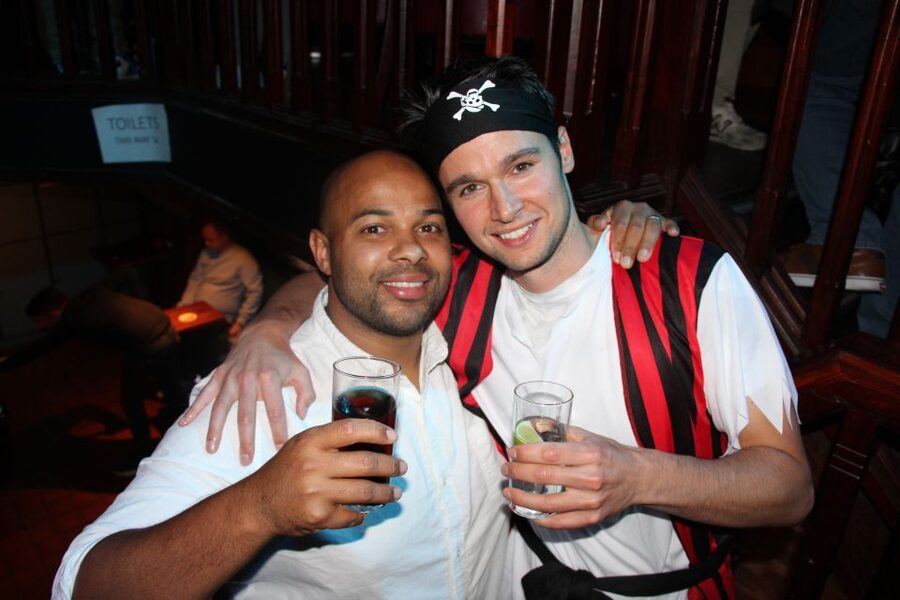 Amsterdam: Red-Light District Pub Crawl and Booze Boat Tour - Key points to know before booking