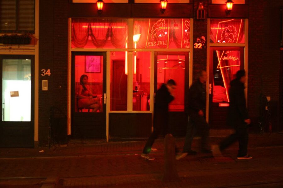 Amsterdam Red Light District tour with a local guide - Starting on Zeedijk, Amsterdam’s old sailor street