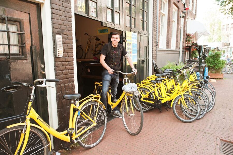 Amsterdam: Relaxed City Highlights Guided Bike Tour - Is $34 a fair price?