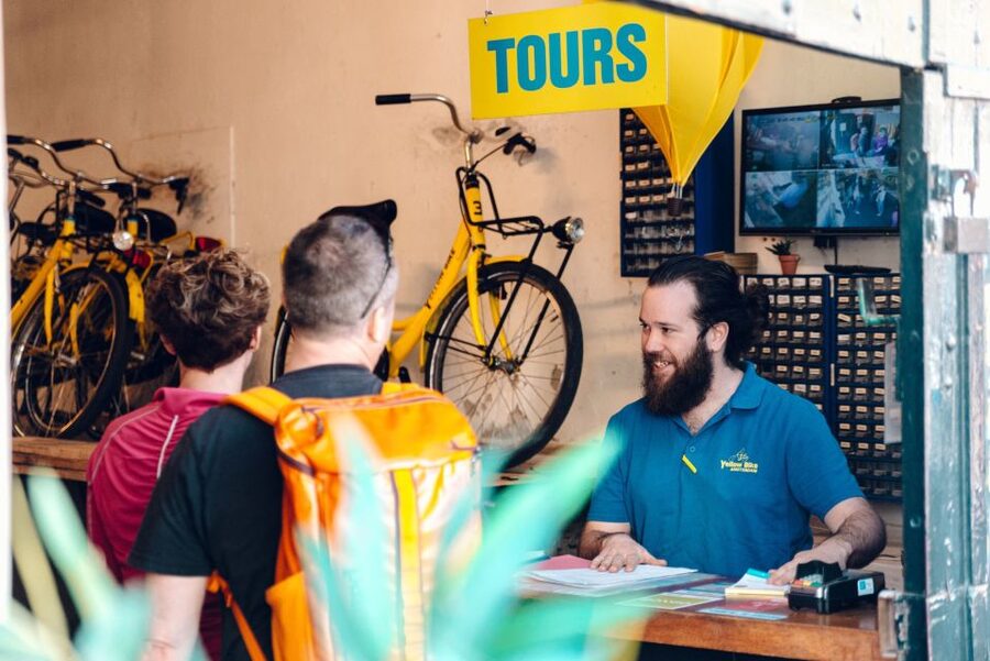 Amsterdam: Relaxed City Highlights Guided Bike Tour - Why a bike is the right introduction to Amsterdam