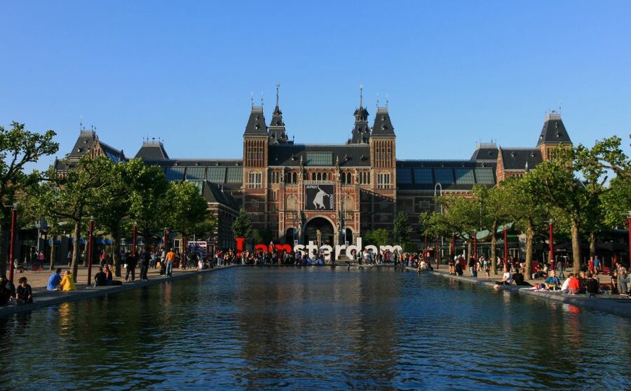 Amsterdam: Rijksmuseum Private Guided Tour - Meeting your guide beside the Rijksmuseum