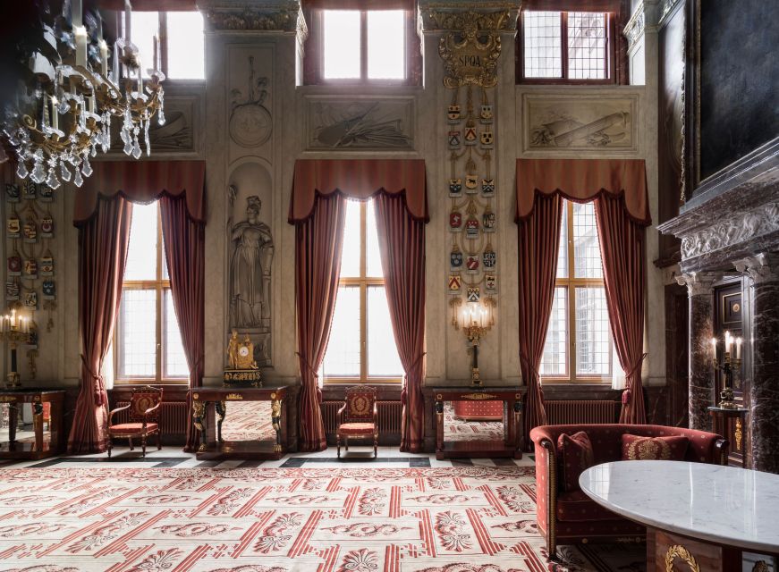 Amsterdam: Royal Palace Entry Ticket and Audio Guide - Following the audio guide room by room