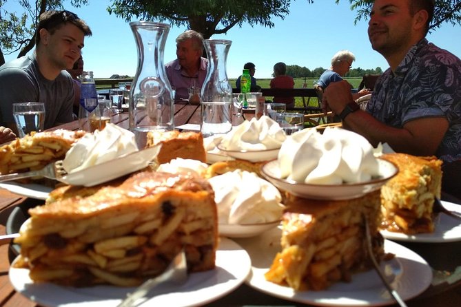 Amsterdam's Countryside Half-Day Bike Tour in Small Group - Ransdorp and the Eighty Years’ War