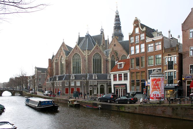 Amsterdam's Red Light District: A Self-Guided Audio Tour - Zeedijk and the city’s old flood defenses