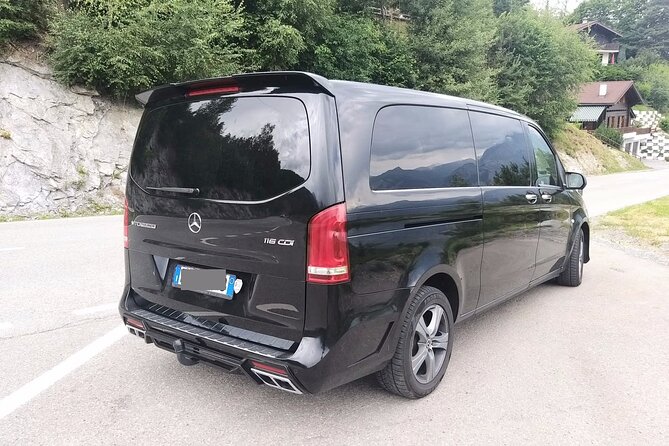 Amsterdam Schiphol Airport (AMS) to Amsterdam - Arrival Private Transfer - Why a private car can be worth the cost
