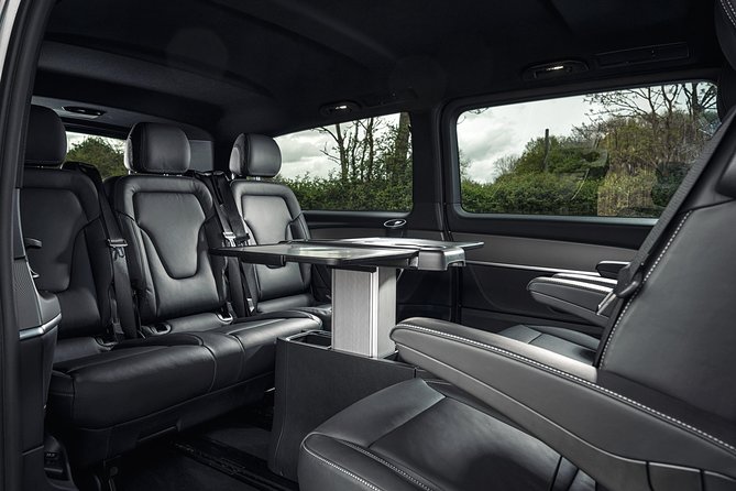 Amsterdam Schiphol Airport AMS Transfer Service - The approximately 25-minute ride into Amsterdam