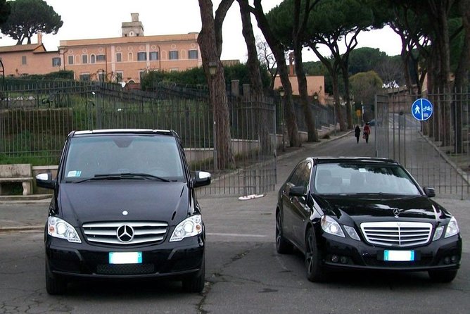 Amsterdam Schiphol Airport Transfer - Finding your driver inside Schiphol