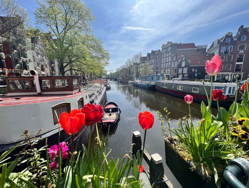 Amsterdam: Self-Guided Food Tour in De Jordaan Neighbourhood - Apple pie in a 200-year-old brown café