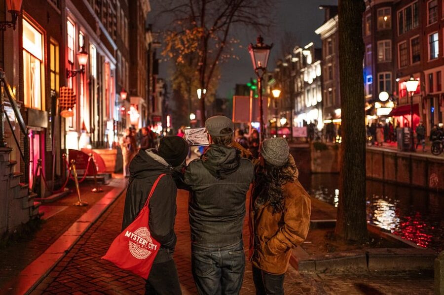 Amsterdam: Self-guided Red Light District Pub Crawl Mystery - Who should book this Amsterdam mystery?