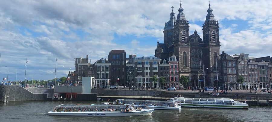 Amsterdam Shore Excursion: Highlights Walk & Canal Cruise - The main strengths and limits at a glance