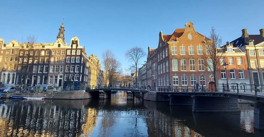 Amsterdam Shore Excursion: Highlights Walk & Canal Cruise - Meeting your guide at Passenger Terminal Amsterdam