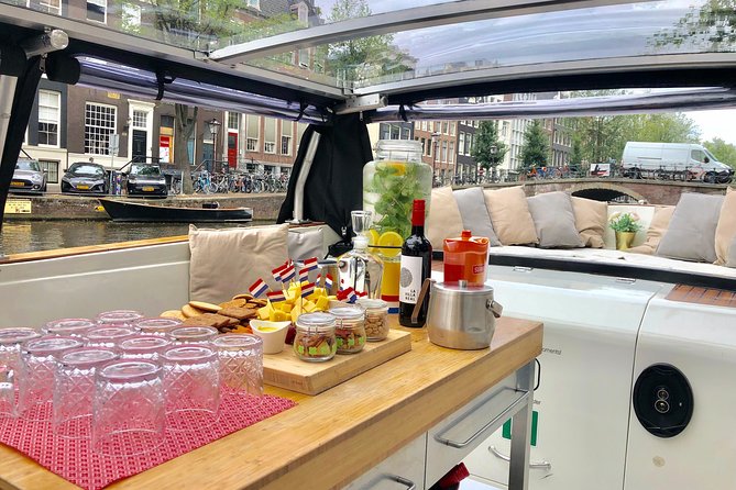 Amsterdam Small-Group Breakfast Morning Cruise - What you get on the luxury sloop