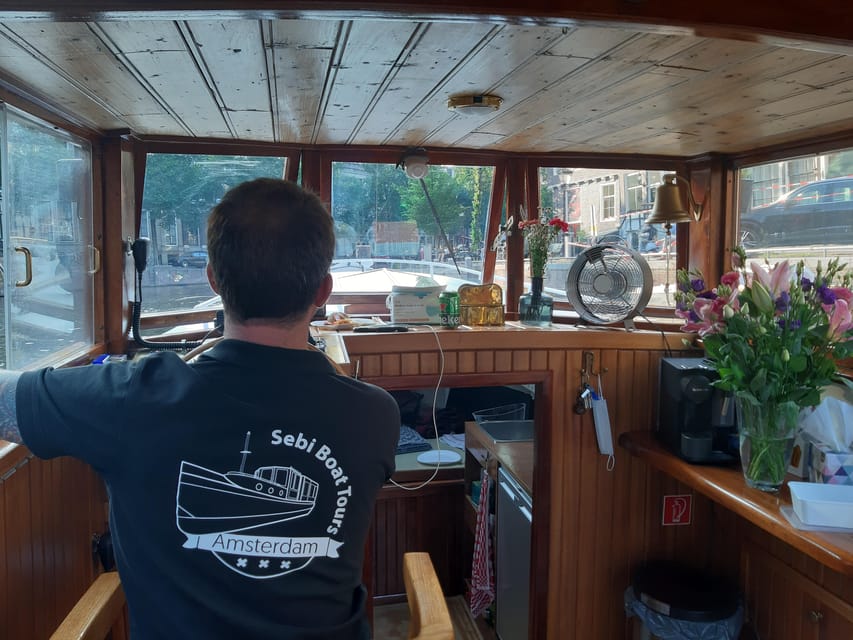 Amsterdam: Small-Group Canal Cruise incl. Drinks and Snacks - Why this canal cruise feels different