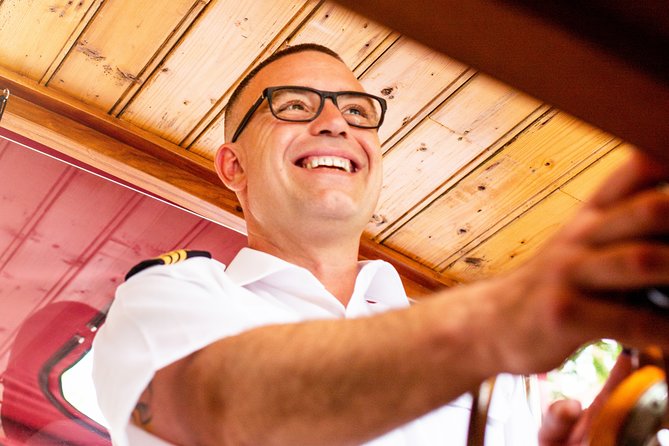 Amsterdam Small-Group Canal Cruise With Dutch Snacks and Drink - The Amstel, famous bridges, and central sights