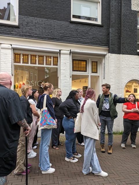 Amsterdam: small group tour: History, humor & hidden gems - Binnenstad and Spui Square