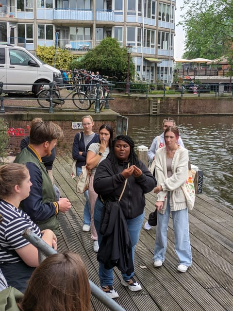 Amsterdam: small group tour: History, humor & hidden gems - What the $32 price includes