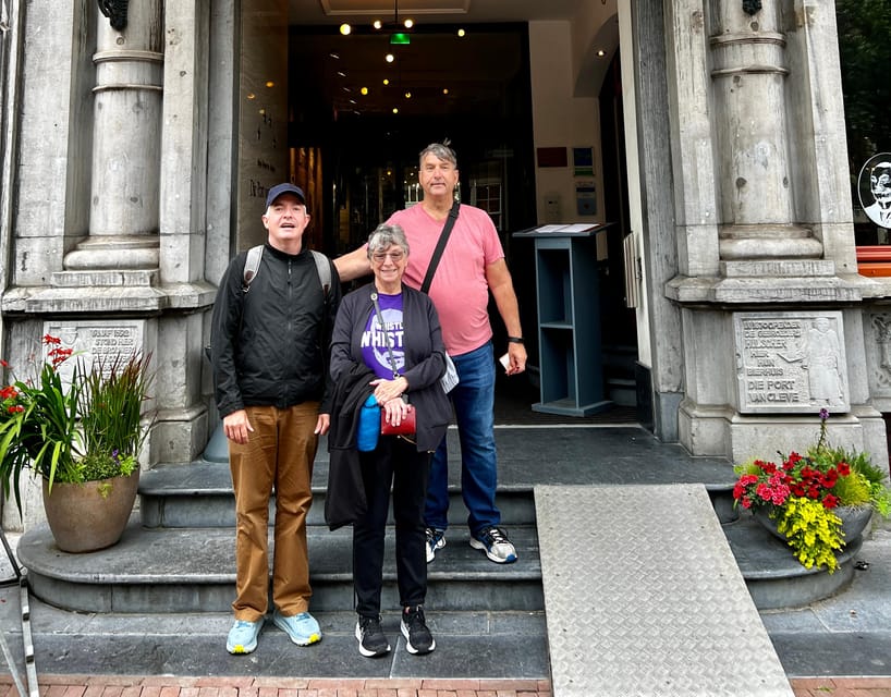 Amsterdam: Small Group Walking Tour with Fun Guide - Back streets, canal houses, and the Jordaan