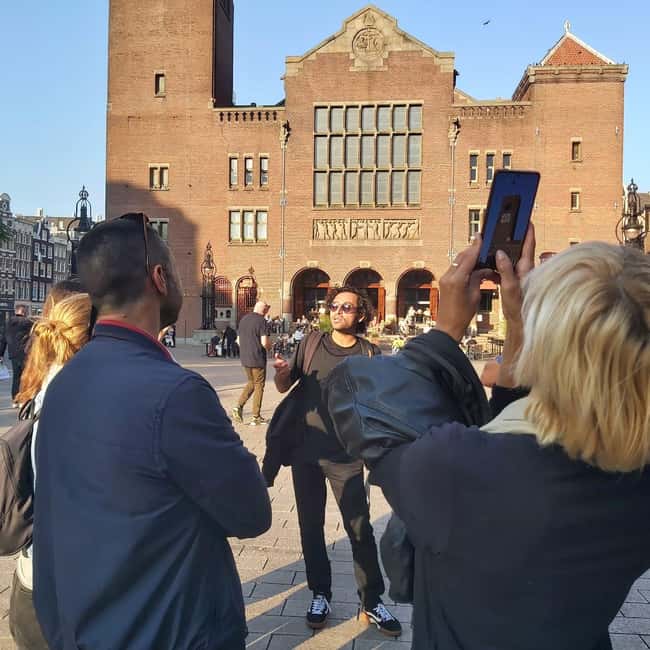 Amsterdam: Spanish Tour Unmasking the Redlight District - Key things to know before you book