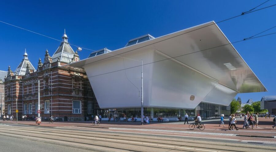 Amsterdam: Stedelijk Museum Entry Ticket - The historic building and futuristic extension