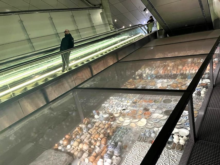 Amsterdam: The Art of the Underground Tour - Meeting at Amsterdam Centraal and starting underground