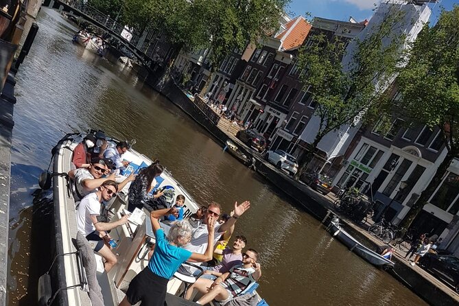 Amsterdam The Bulldog Boat Smoke Friendly Cruise + 2 drinks - Is $36.30 good value?