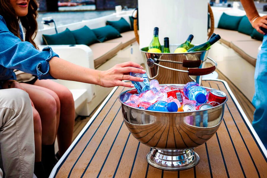 Amsterdam: The Newest Canal Cruise with Drink Option - Skinny Bridge and the Dancing Houses