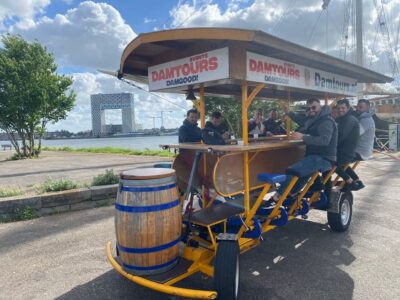 The Original BUBBLES & BIKE Private Prosecco Tour
