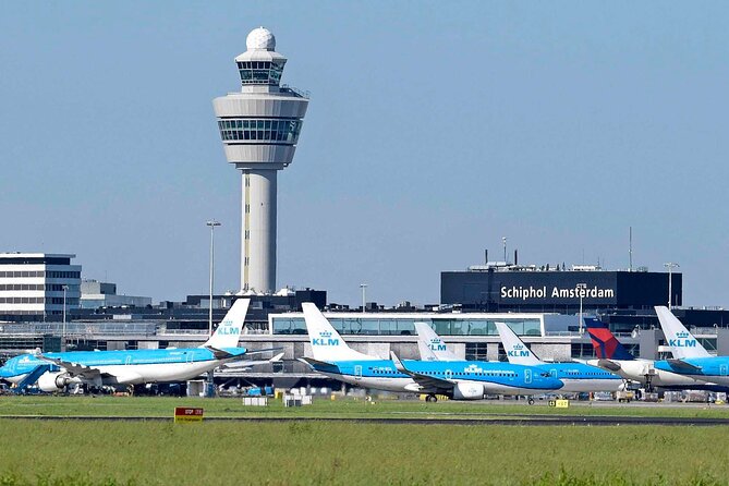 Amsterdam to Schiphol Airport Private Transfer - What the private ride feels like