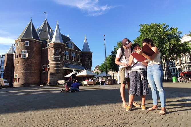 Amsterdam Treasure Hunt: The Mystery of a Secret Sender - A secret sender leads you through old Amsterdam