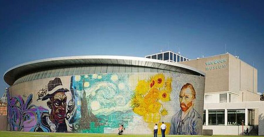Amsterdam: Van Gogh Museum Guided Tour with Entry Ticket - The opening story: Van Gogh before the famous paintings