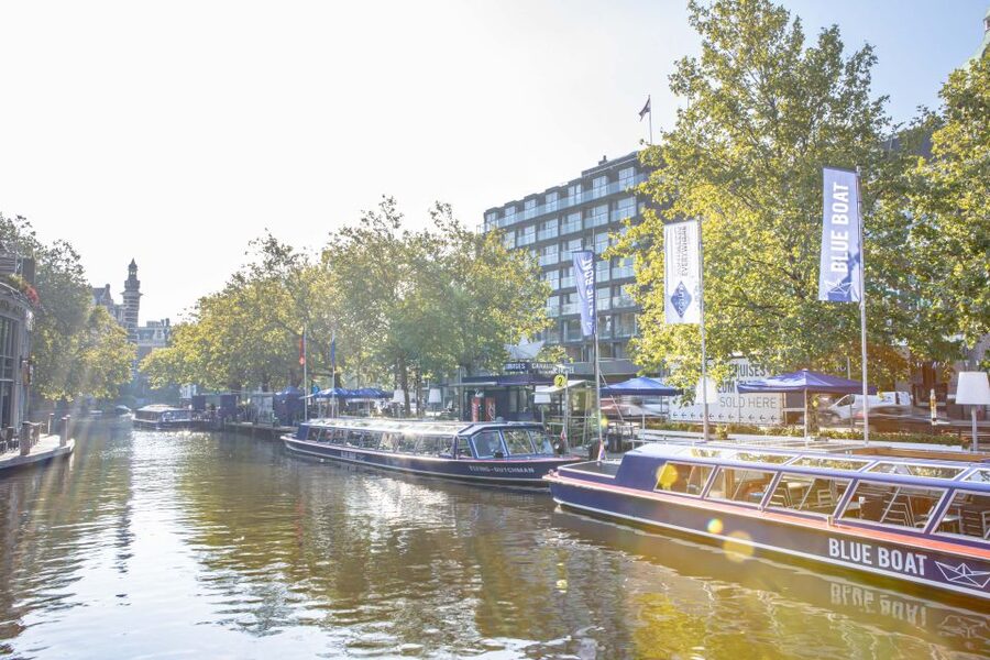 Amsterdam: Van Gogh Museum Ticket and City Canal Cruise - Walk from the museum to the canal dock