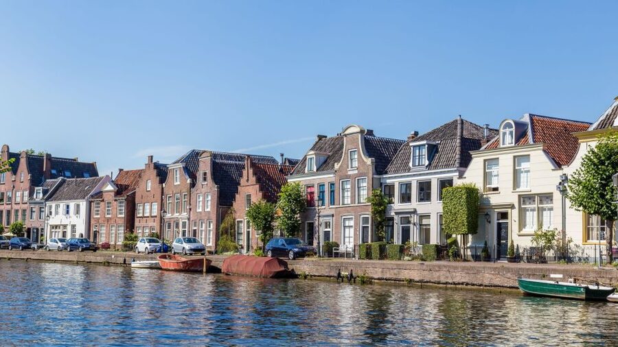 Amsterdam: Vecht River Day Trip with Cruise and High Tea - A 1 p.m. pickup keeps the day easy