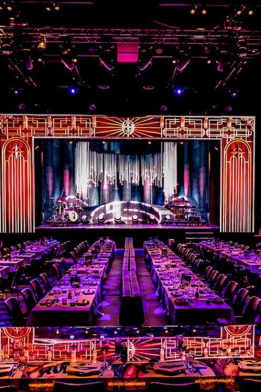 Amsterdam: VEGAS Dinner Show with 3-Course Sharing Menu - The stage acts, from music to magic