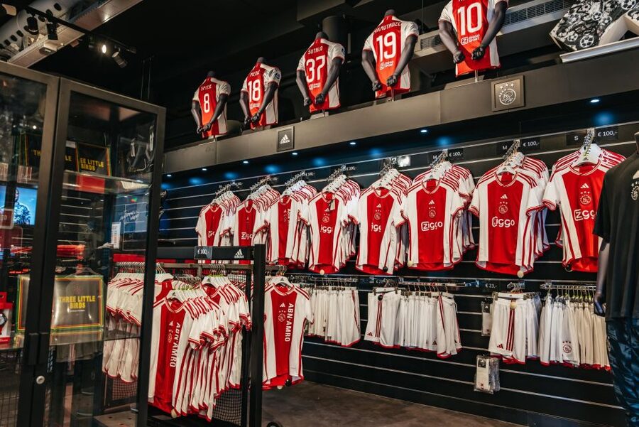 Amsterdam: VIP Johan Cruijff ArenA Tour with Drink and Scarf - Is $51 a fair price?
