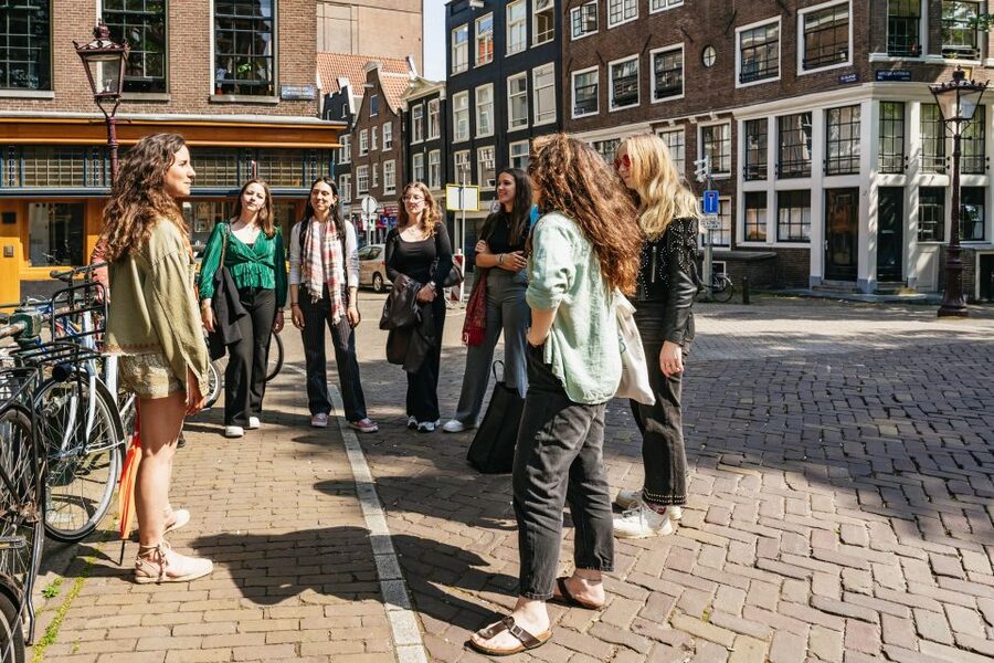 Amsterdam: Walking Tour, Jewish Museum & Synagogue Tickets - The February Strike and the Dutch Hunger Winter