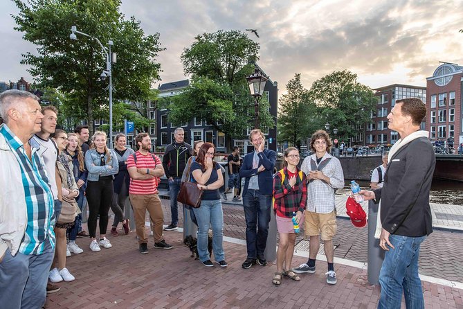 Amsterdam Walking Tour with a local comedian as guide - Key things to know before you book