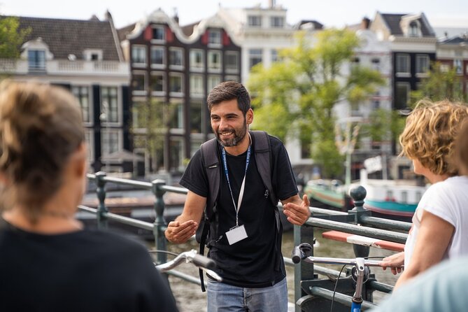 Amsterdam Walking Tour with Cheese Tasting - Amsterdam Centraal and the city’s northern gateway